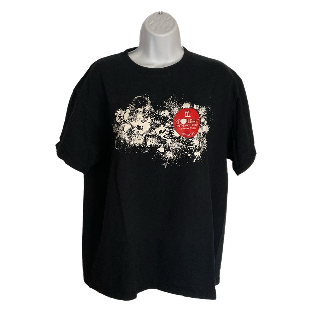 UGA Spotlight on the Arts T Shirt L Bulldogs